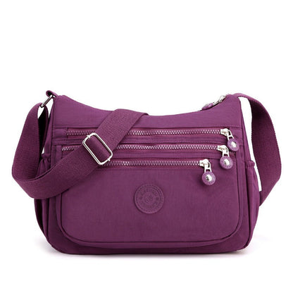 Stilfuld nylon-taske – let og holdbar
