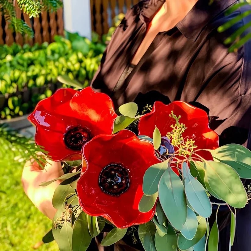 Håndlavet fuglebad i blomsterform