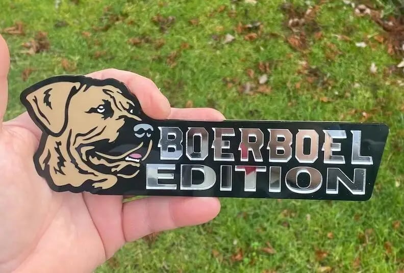 Hundeemblem til biler