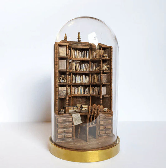 Miniaturebiblioteket “The Bay Library”