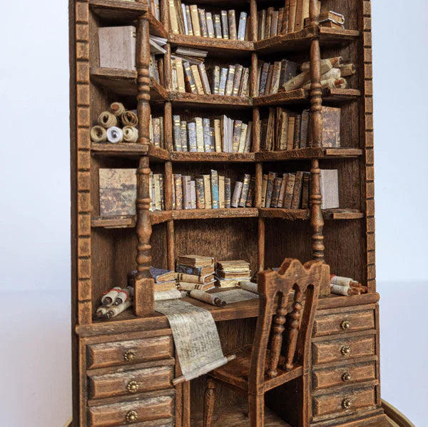 Miniaturebiblioteket “The Bay Library”