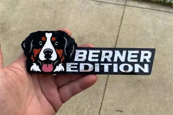 Hundeemblem til biler