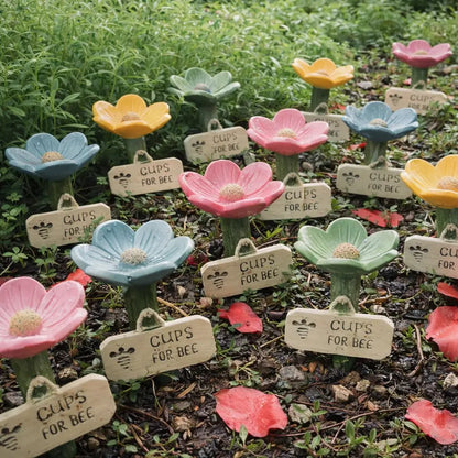 Blomsterformet vandfad til bier 🟒