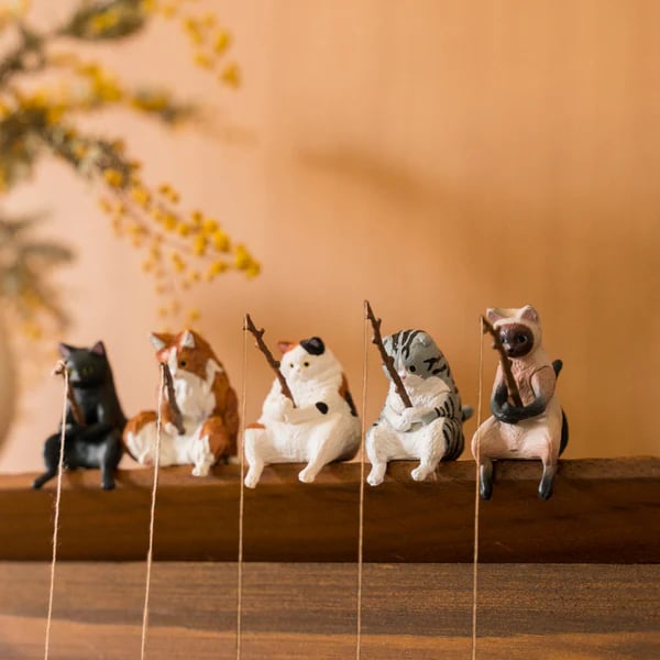Håndmalede små kattefigurer til dit skrivebord 😺