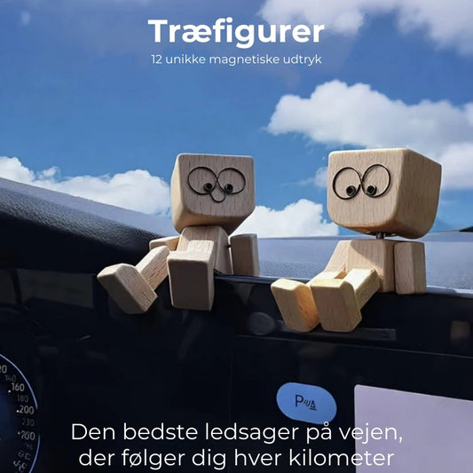 Charmerende lille træfigur med 12 magnetiske ansigtsudtryk