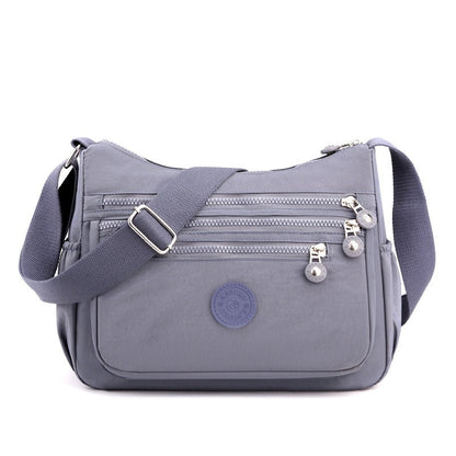 Stilfuld nylon-taske – let og holdbar