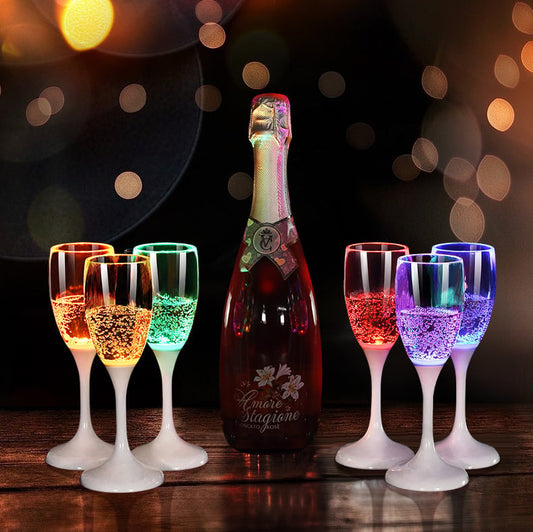 LED-belyste glas til vin og champagne